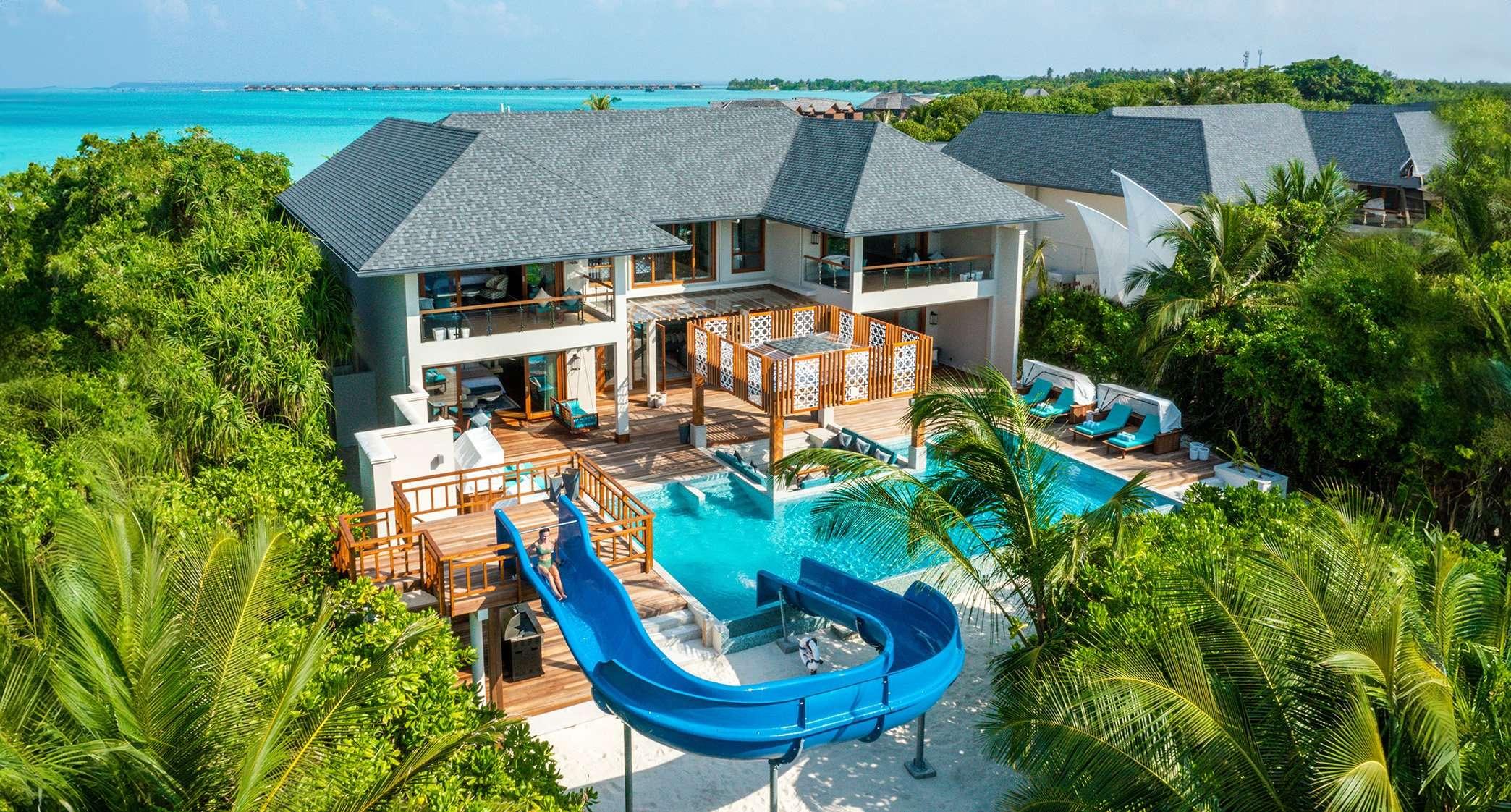 Sultan Beach Residence with Sunset Pool at Hideaway Beach Resort and Spa