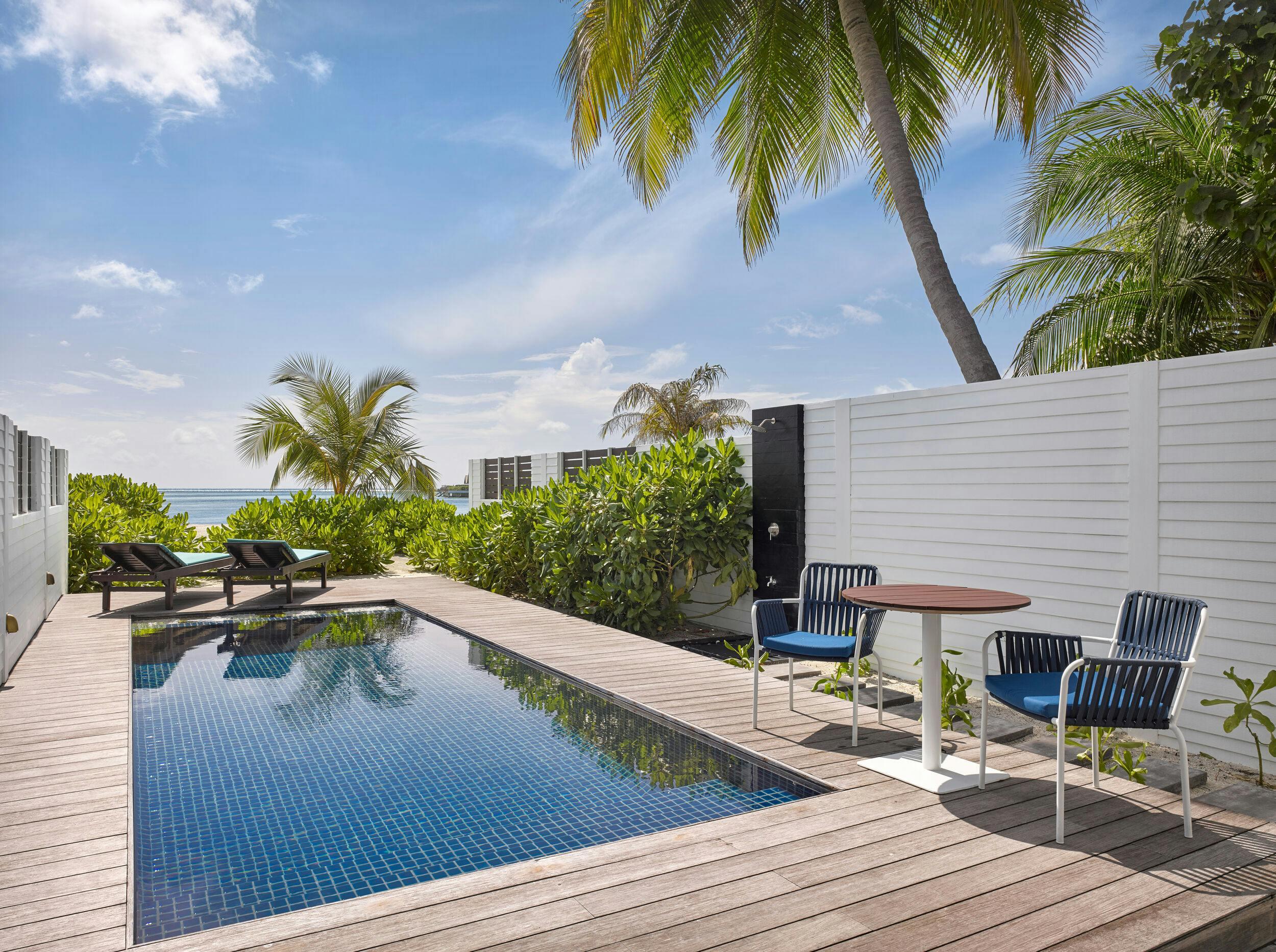 Deluxe Beach Pool Villa