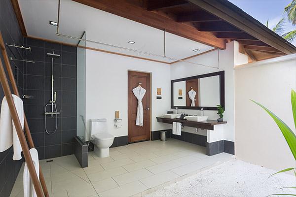 Beach Villa at Vilamendhoo Island Resort & Spa, view 1