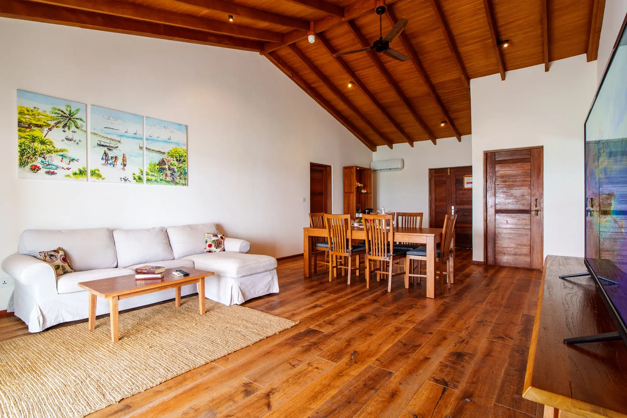 Two-Bedroom Water Villa Suite with Spa Tub at Reethi Faru Resort, view 4