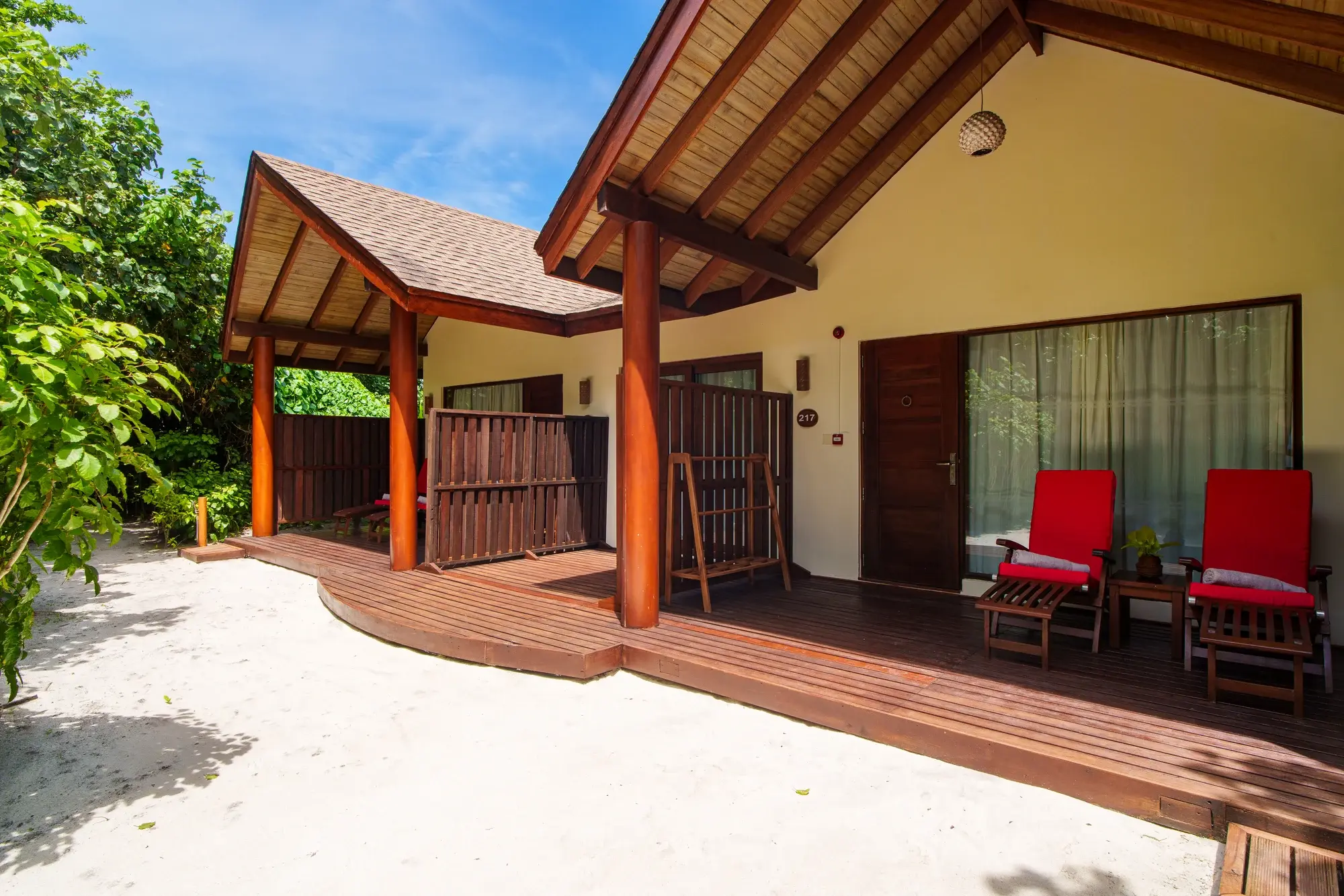 Two-Bedroom Garden Villa Suite at Reethi Faru Resort, view 5
