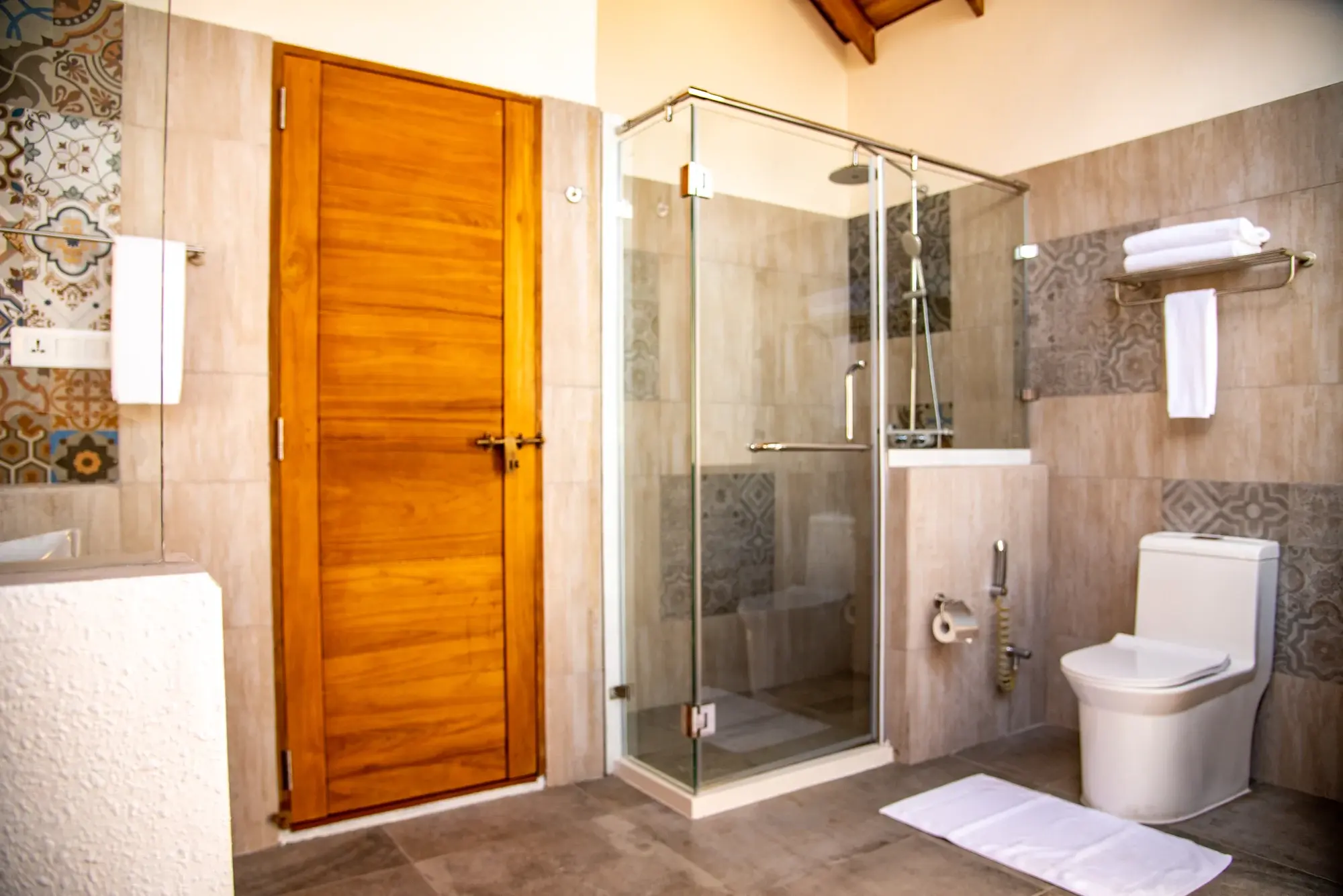 Garden Villa at Reethi Faru Resort, view 5