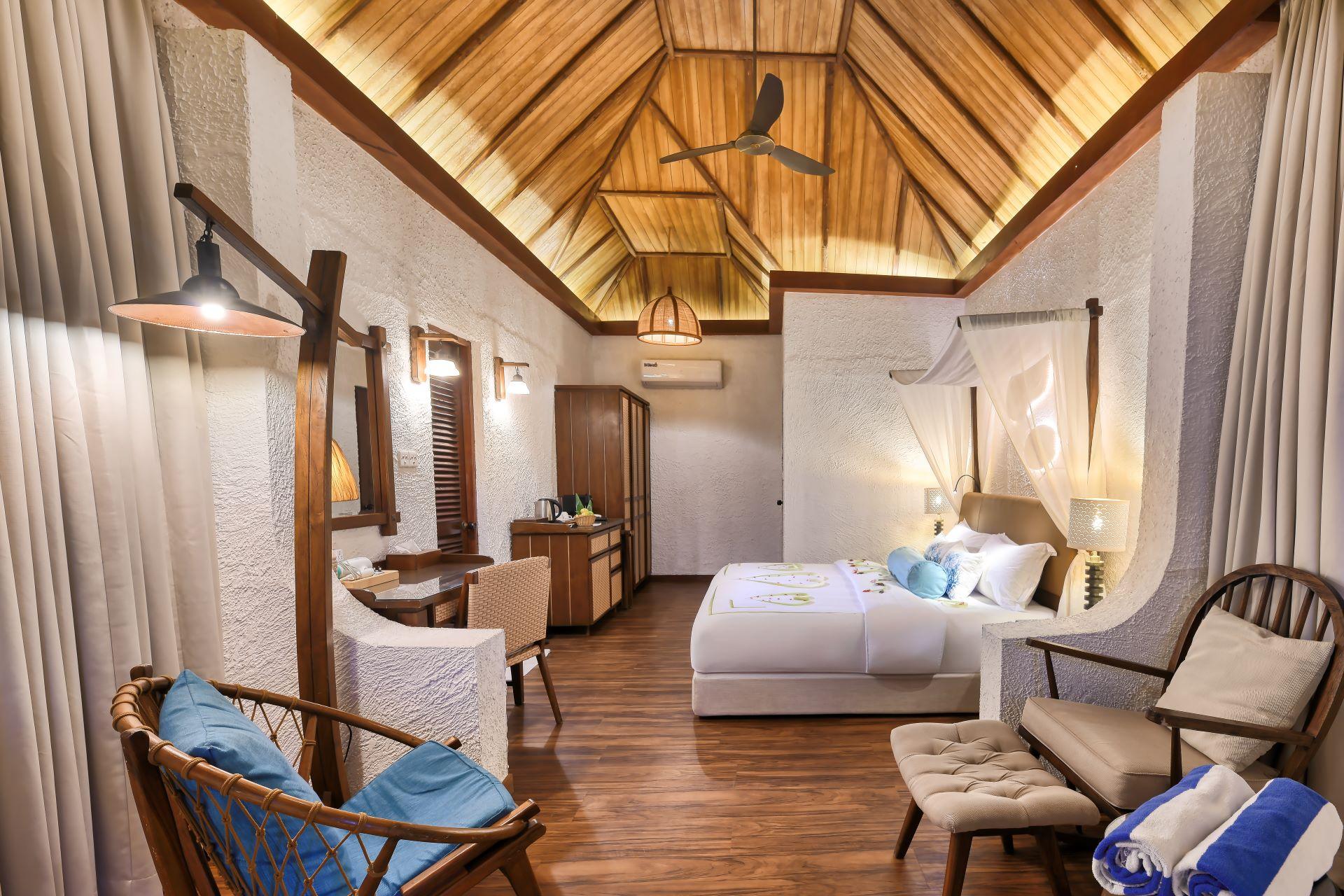 Deluxe Beach Bungalow