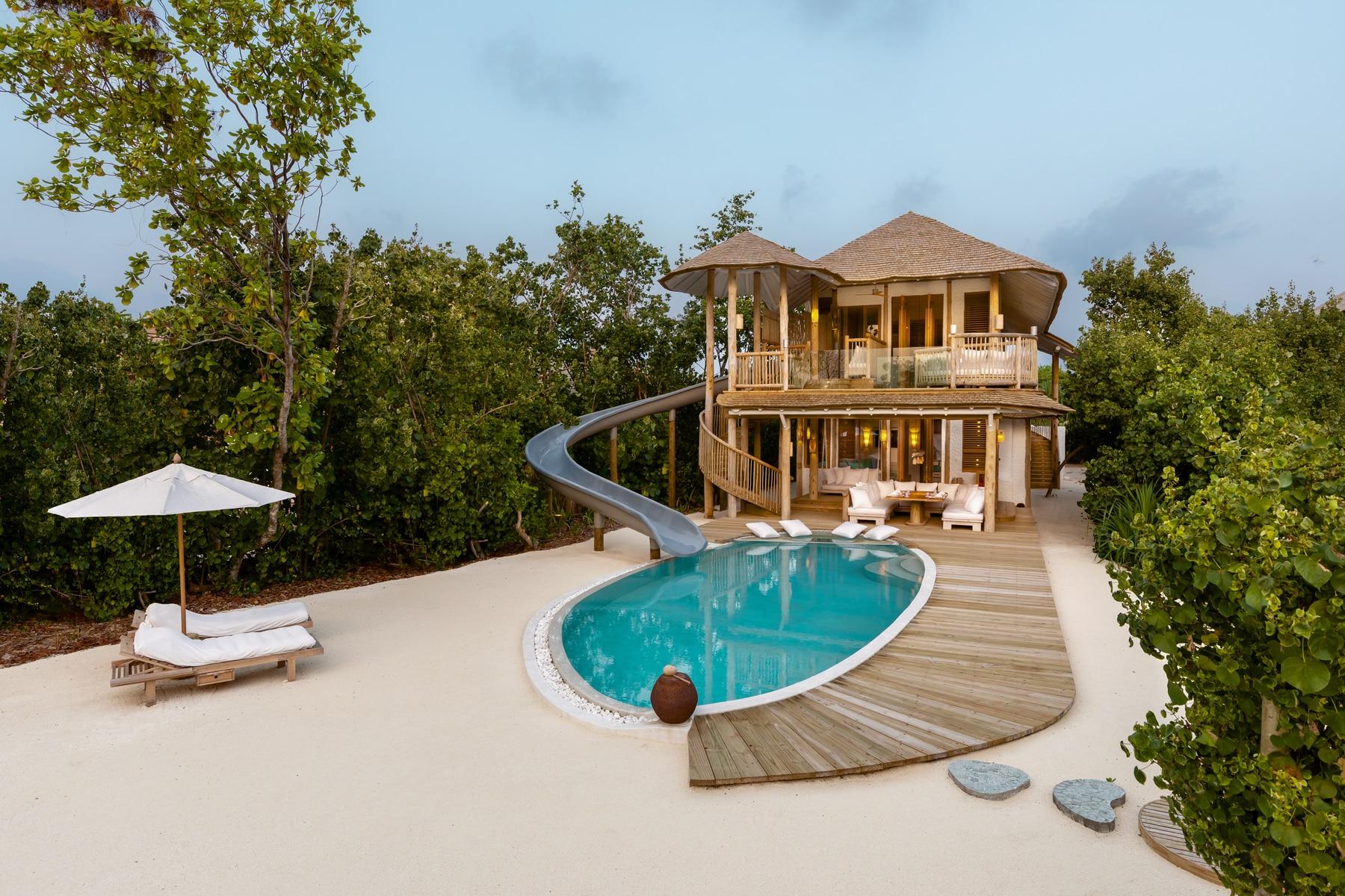 2 Bedroom Island Retreat with Slide