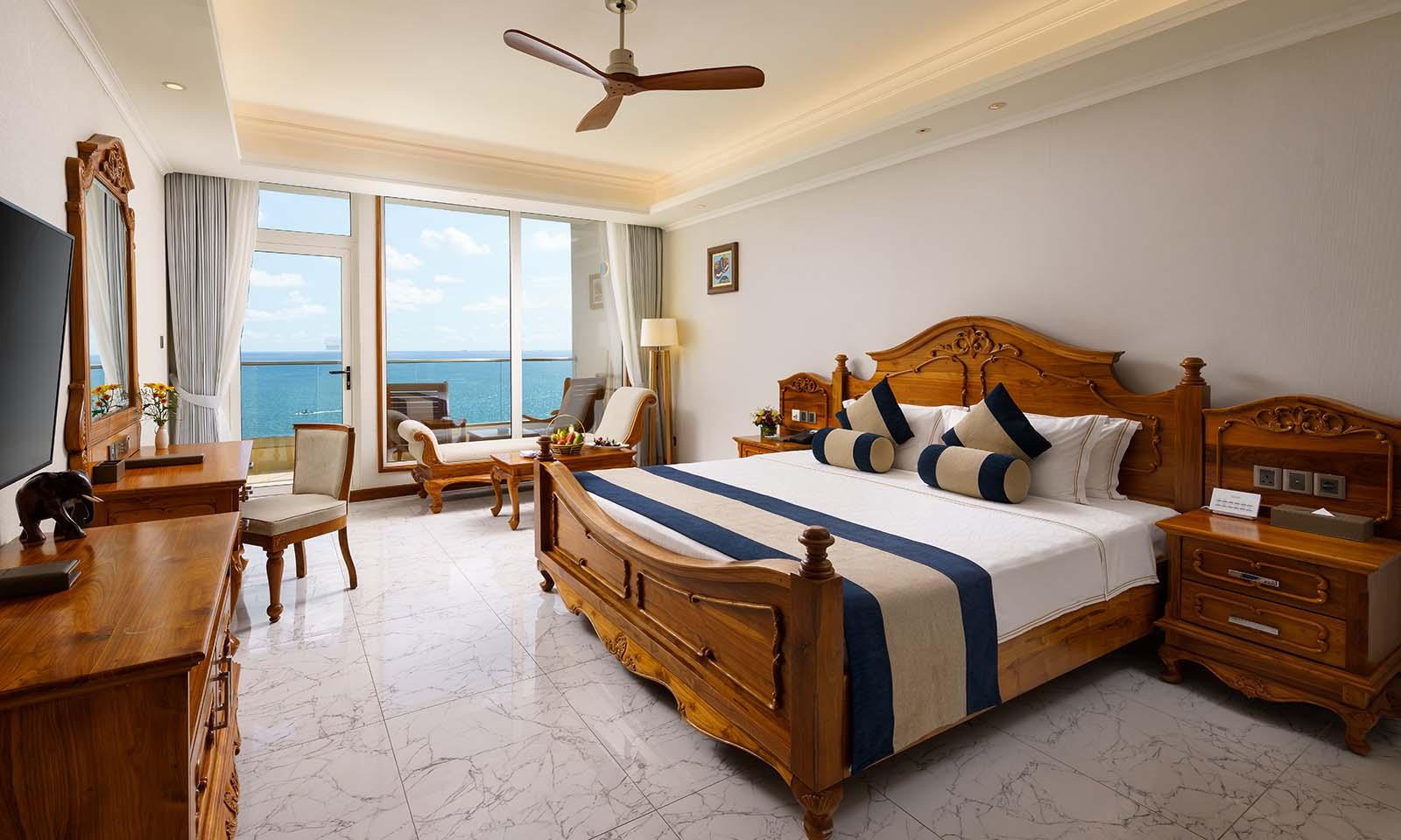 Premier Room at Araliya Beach Resort & Spa Unawatuna, view 3