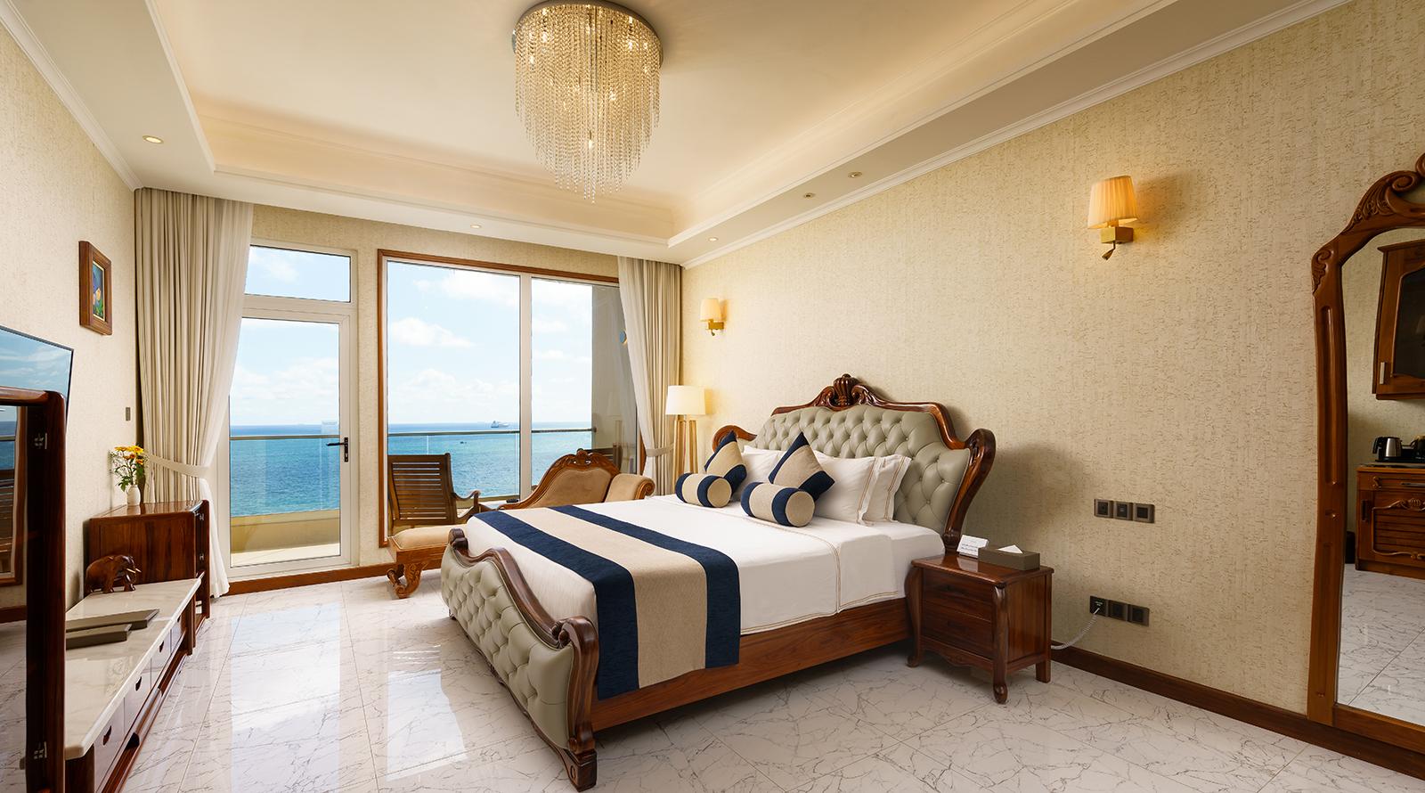 Royal Suite at Araliya Beach Resort & Spa Unawatuna, view 6