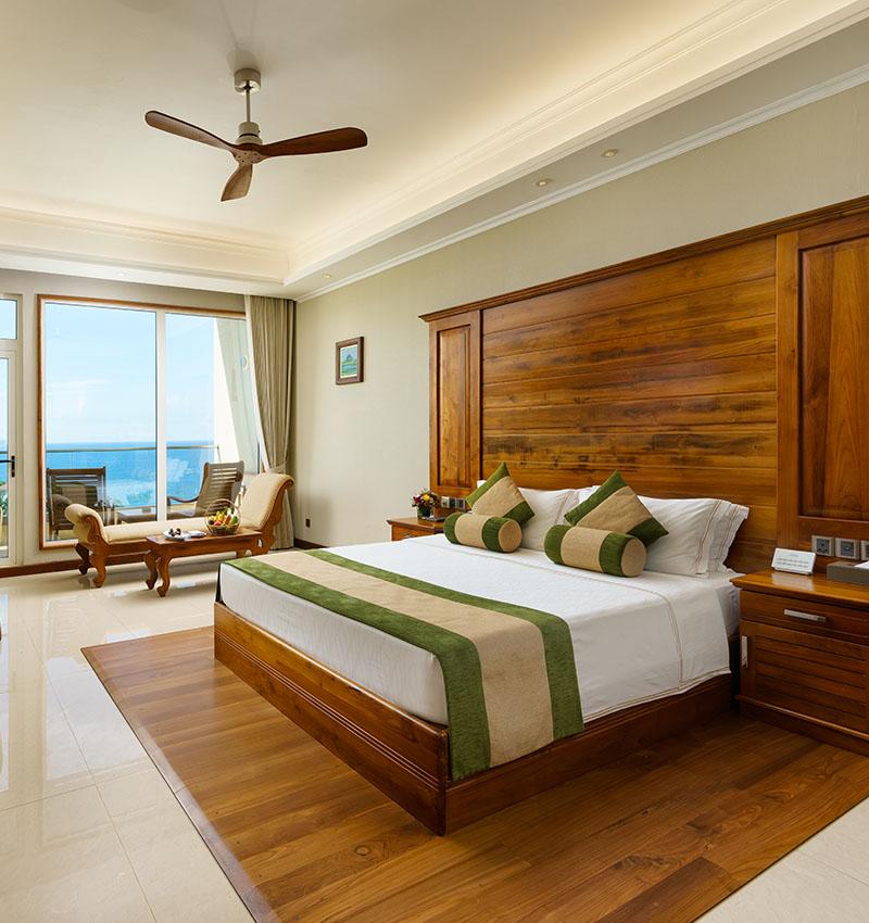 Deluxe Room at Araliya Beach Resort & Spa Unawatuna, view 4