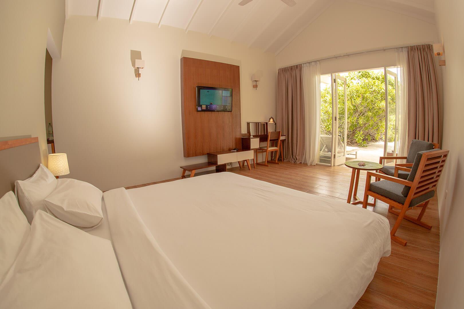 Deluxe Beach Bungalow