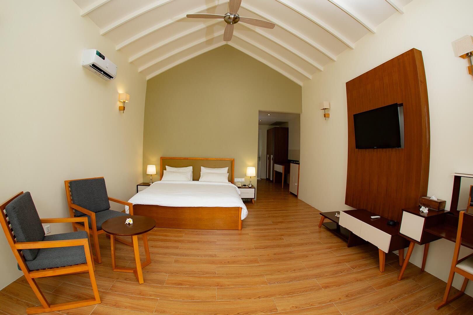 Deluxe Beach Bungalow at Hondaafushi Island Resort, view 2