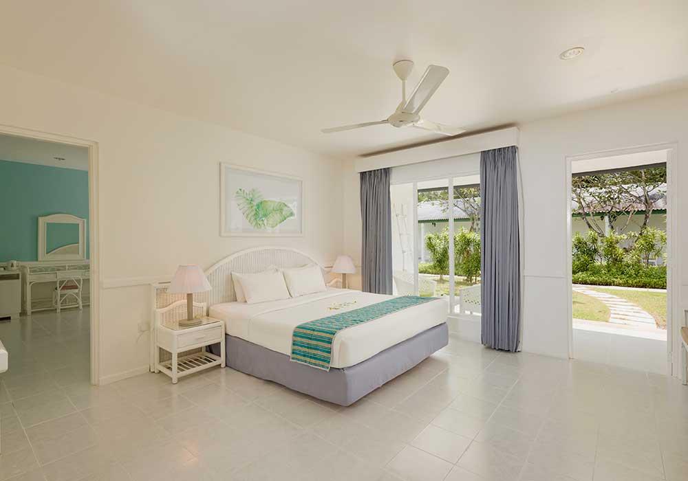 Standard Room at Equator Village, view 4