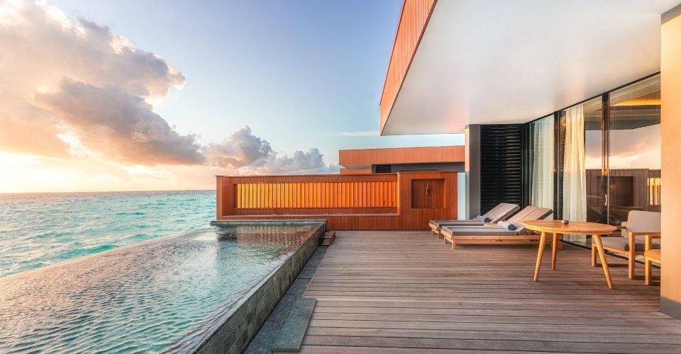 Sunset Ocean Pool Villa