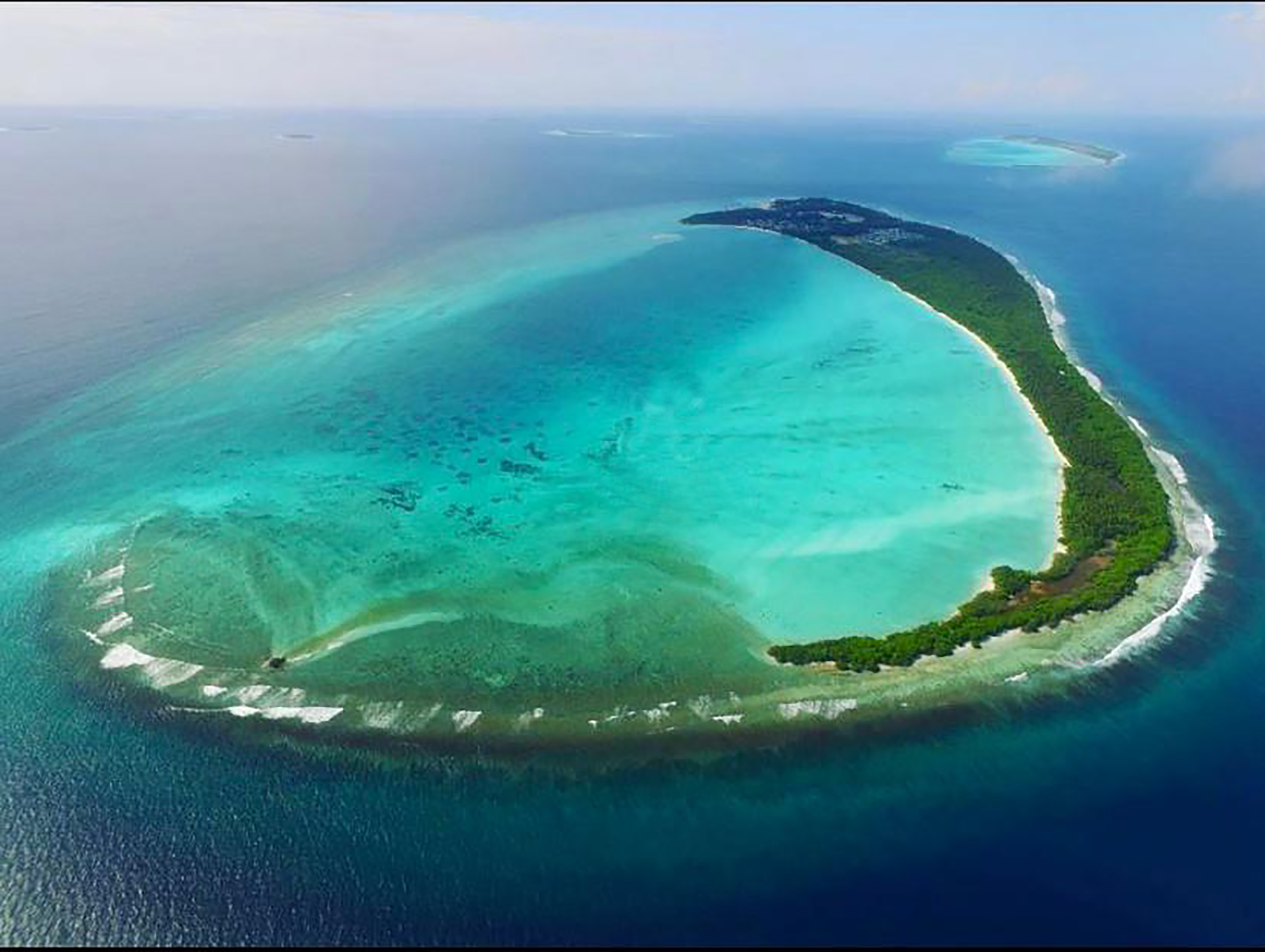 OCEAN VOICE BEACH Resort & Diving